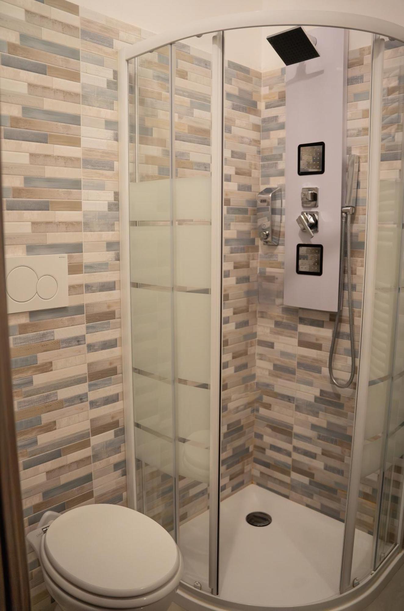 Lugaro Guest House Турин Экстерьер фото