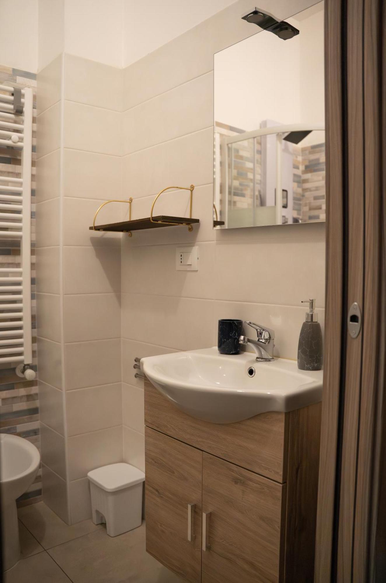 Lugaro Guest House Турин Экстерьер фото