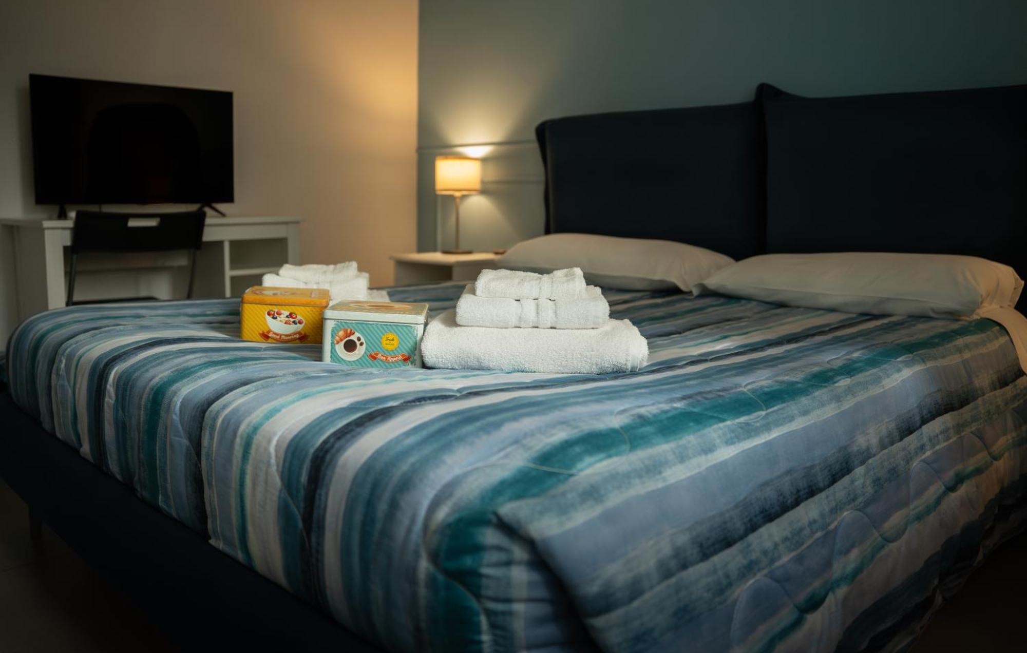 Lugaro Guest House Турин Экстерьер фото